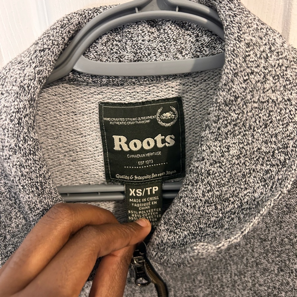 Roots 1/4 Zip-up - Picture 3 of 3